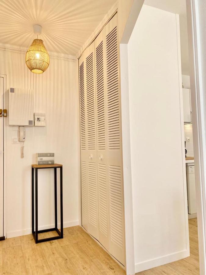 Appartement Elegant Avec Vue Sur Le Port Saint-Martin-de-Re Bagian luar foto