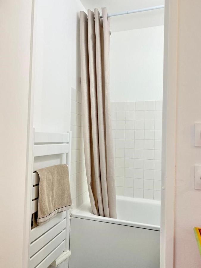 Appartement Elegant Avec Vue Sur Le Port Saint-Martin-de-Re Bagian luar foto