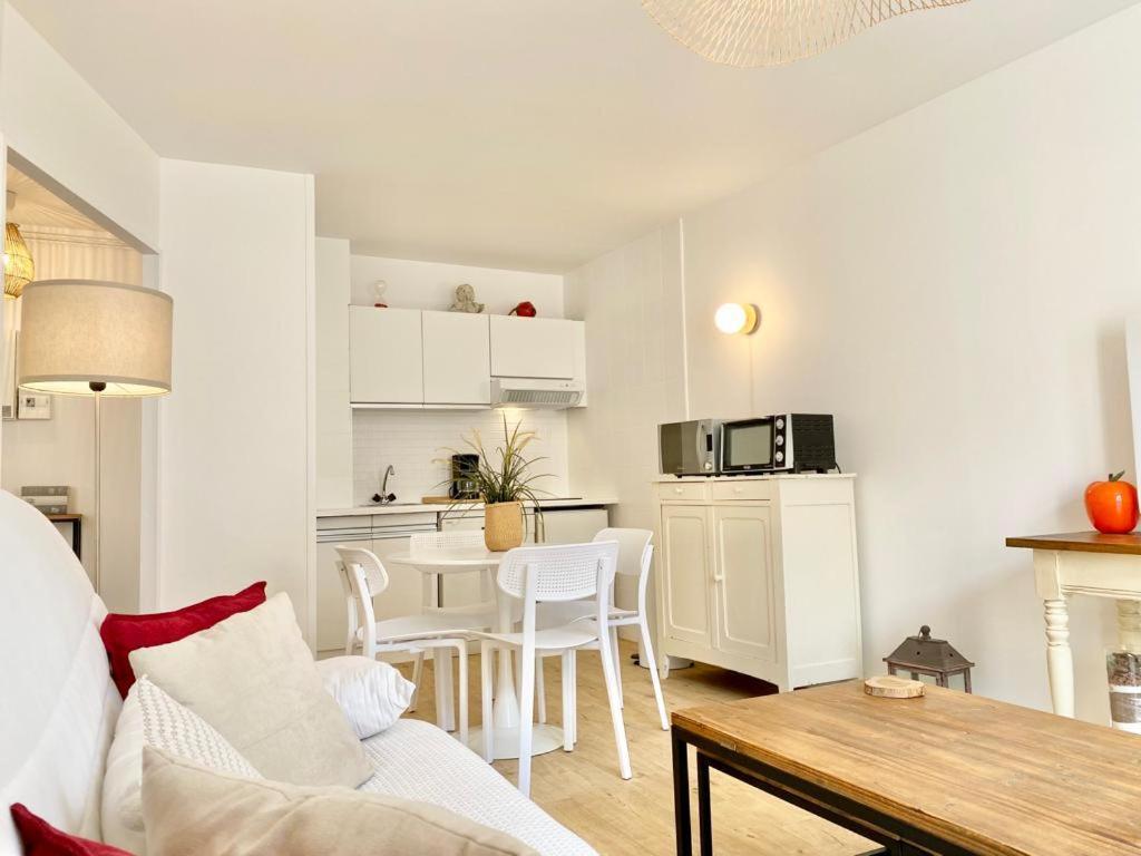 Appartement Elegant Avec Vue Sur Le Port Saint-Martin-de-Re Bagian luar foto