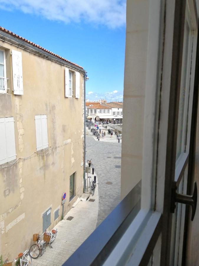 Appartement Elegant Avec Vue Sur Le Port Saint-Martin-de-Re Bagian luar foto